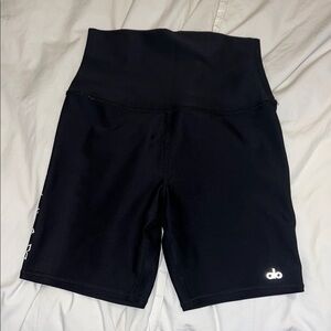 Alo Yoga Women's Black High-Waist Shorts